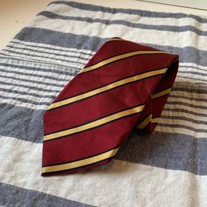 Banana Republic Accessories - Banana Republic Gryffindor looking tie Banana Republic Accessories - Banana Republic Gryffindor looking tie